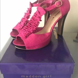 Madden Girl Setra Ruffled Fuchsia Platforms